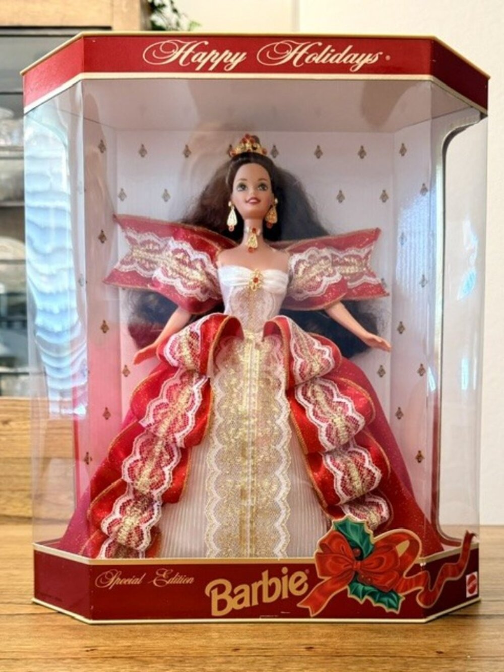 1997 Happy Holidays Barbie Doll (Special Edition 10th Anniversary)